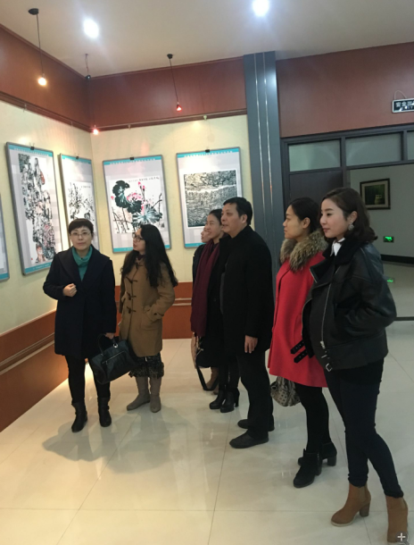 音乐学院教师参观廉洁书画展.png 音乐学院教师参观廉洁书画展.png