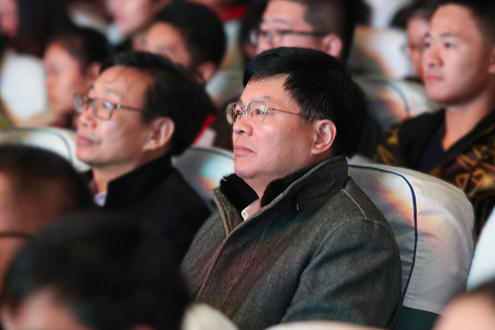 18863042.jpg 18863042.jpg