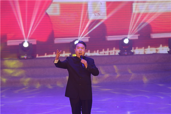 10、男生独唱《北京颂歌》.jpg 10、男生独唱《北京颂歌》.jpg