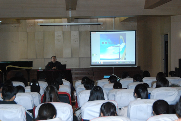 歌唱与人生——李新现歌唱感悟1_副本.jpg 歌唱与人生——李新现歌唱感悟1_副本.jpg