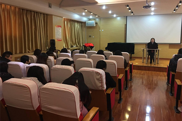 闫燚:入党积极分子培训.jpg 闫燚:入党积极分子培训.jpg