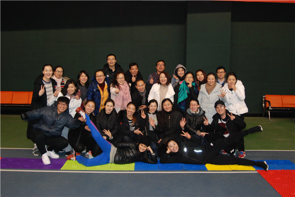 素质拓展掠影2 (2).jpg 素质拓展掠影2 (2).jpg